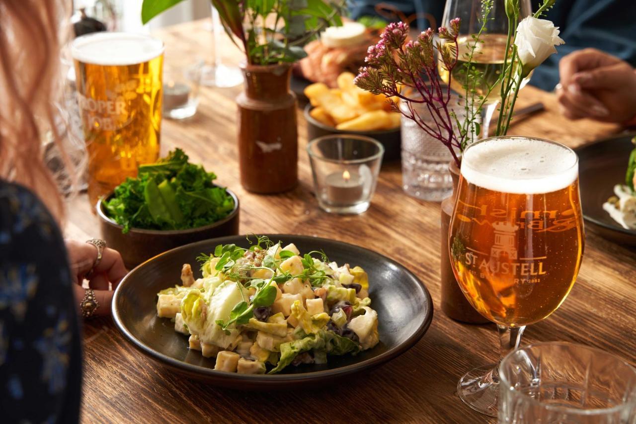 ホテル Rose And Crown Yealmpton エクステリア 写真