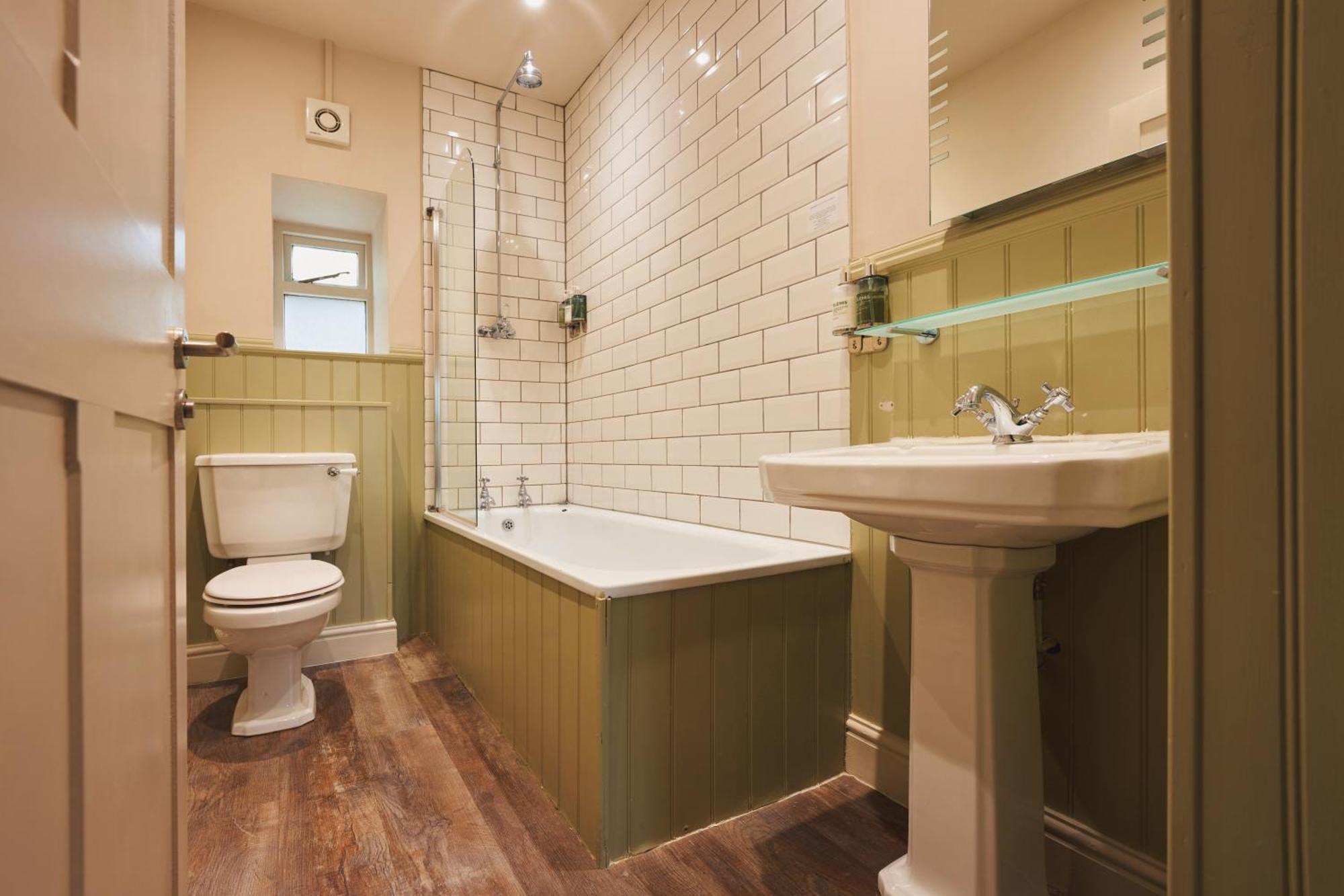 ホテル Rose And Crown Yealmpton エクステリア 写真