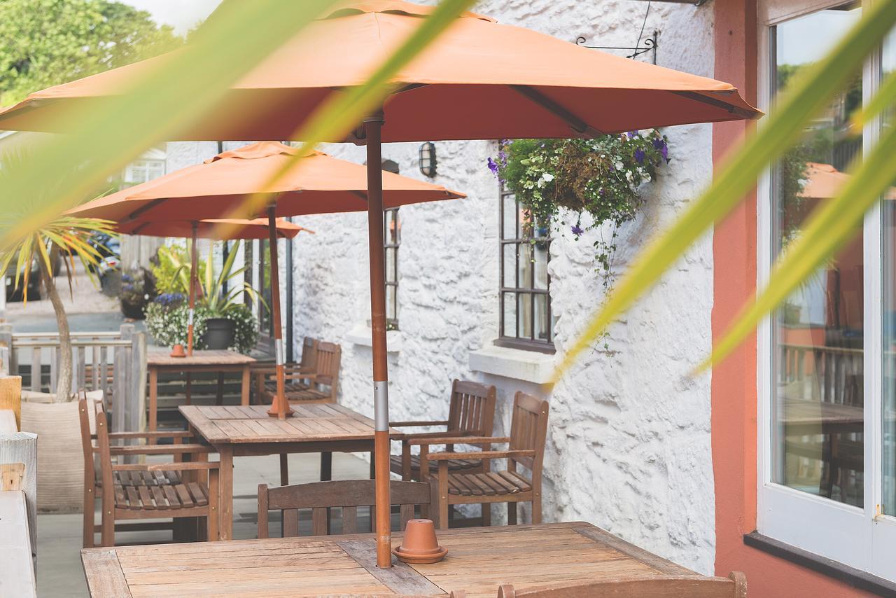 ホテル Rose And Crown Yealmpton エクステリア 写真