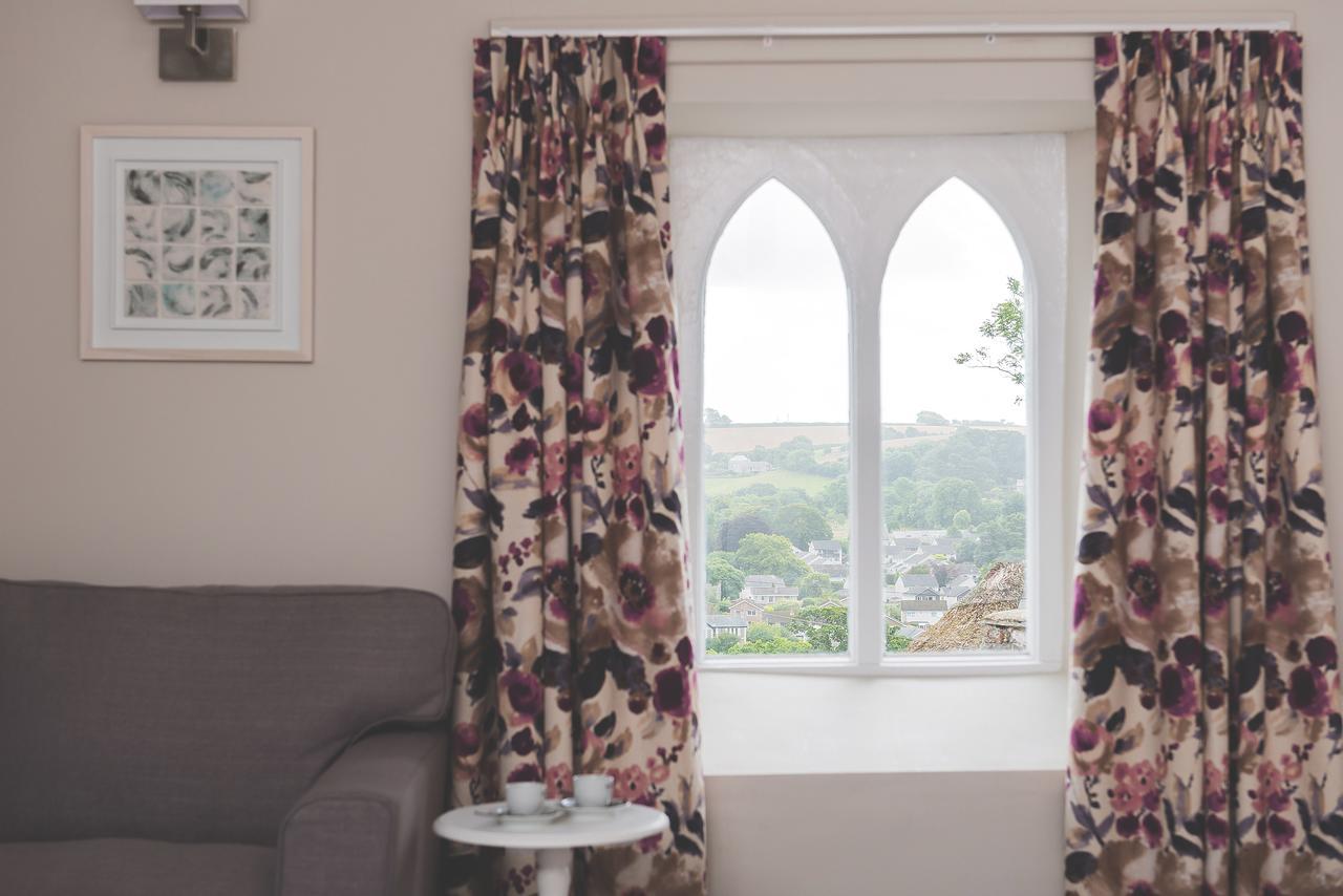 ホテル Rose And Crown Yealmpton エクステリア 写真